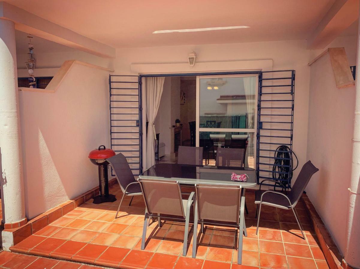 Fantastic 3-Bedroom Holiday Home Including Tennis And Pool Near Golf Course El Portil Eksteriør billede